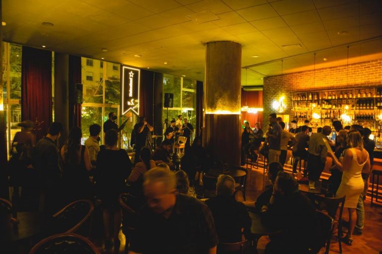 No Circolo Italiano Inaugura Novo Bar The S C mara De Com rcio 